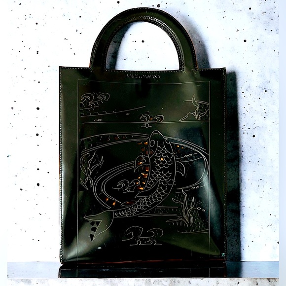 DOLCE & GABBANA KOI FISH CUTOUT HANDBAG CIRCA 2005. MINT CONDITION. 12” x 8” - Picture 1 of 3